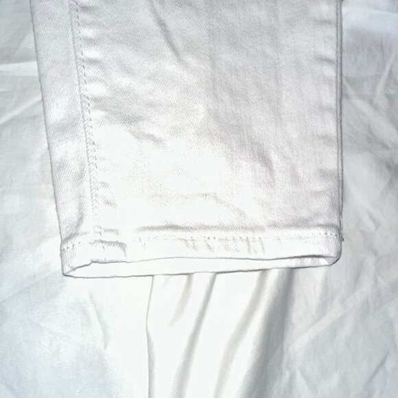 Signature Levi Strauss*White Mid-Rise Cropped Distressed Jeans - Picture 8 of 12